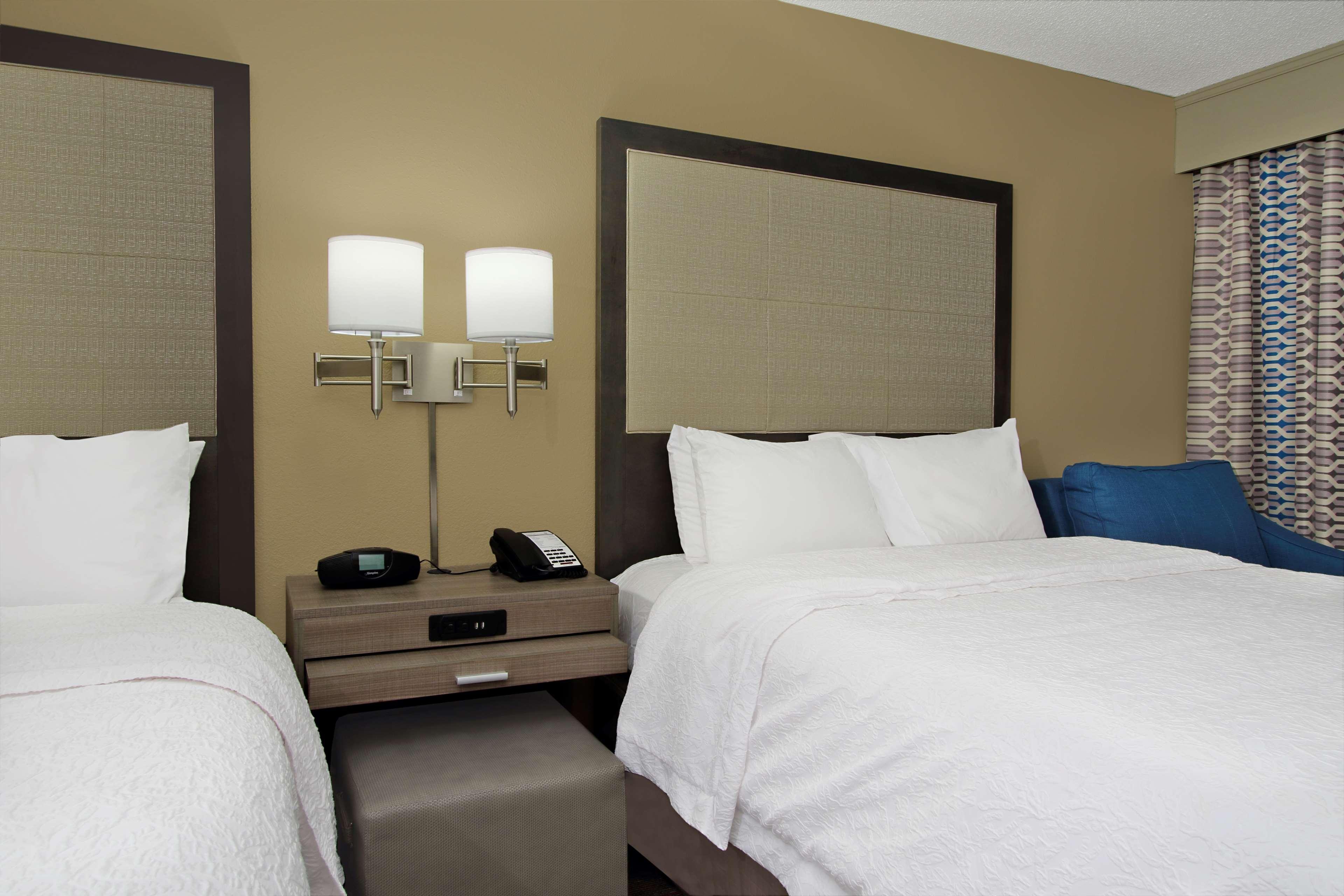 Hampton Inn Madison Buitenkant foto